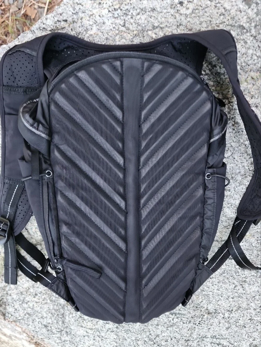 Lululemon Black Running Back Pack